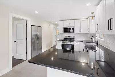 2121 W 71st Place, Chicago, IL 60636 - Photo 10