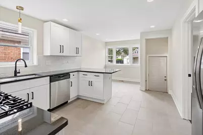 2121 W 71st Place, Chicago, IL 60636 - Photo 8