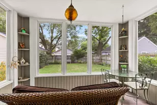 221 N Highland Ave, Rockford, IL 61107 - Photo 6
