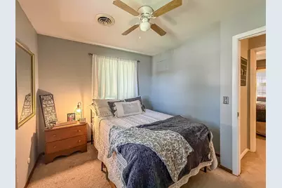 810 N 4th Street, Saint John, IL 61873 - Photo 34