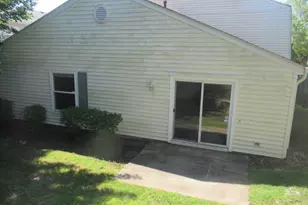 2214 Brittany Ct, Schaumburg, IL 60194 - Photo 14