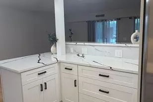 1515 E Central Rd, Arlington Heights, IL 60005 - Photo 8