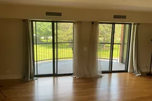 1515 E Central Rd, Arlington Heights, IL 60005 - Photo 4