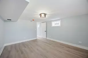 9243 S Francisco Ave, Evergreen Park, IL 60805 - Photo 32