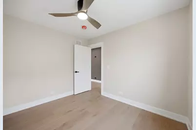 9243 S Francisco Avenue, Evergreen Park, IL 60805 - Photo 20