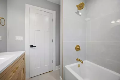 9243 S Francisco Avenue, Evergreen Park, IL 60805 - Photo 18
