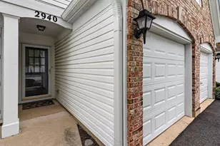 2940 Stonewater Dr, Naperville, IL 60564 - Photo 2