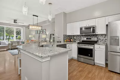 2940 Stonewater Drive, Naperville, IL 60564 - Photo 8