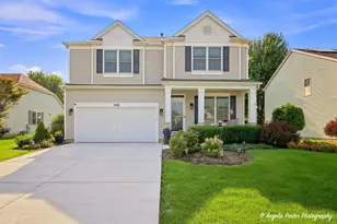 1028 MacKenzie Dr, Antioch, IL 60002 - Photo 2