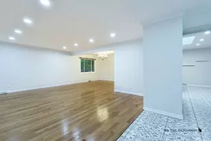 605 W Gilbert Rd, Palatine, IL 60067 - Photo 2