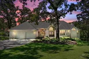 49W693 Hinckley Rd, Big Rock, IL 60511 - Photo 2