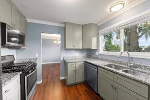 311 Thistle Dr, Bolingbrook, IL 60490 - Photo 8