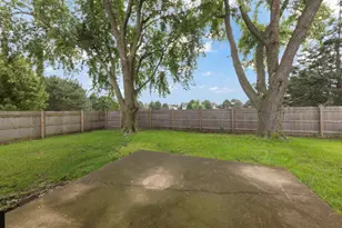 311 Thistle Dr, Bolingbrook, IL 60490 - Photo 26