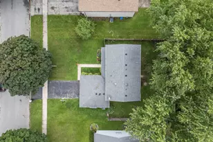 311 Thistle Dr, Bolingbrook, IL 60490 - Photo 30