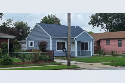 238 N Farnsworth Avenue, Aurora, IL 60505 - Photo 2