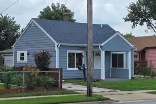 238 N Farnsworth Ave, Aurora, IL 60505 - Photo 2