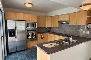 661 Mitchell Ct, Gurnee, IL 60031 - Photo 4