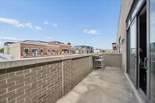 1423 W Belmont Ave, Chicago, IL 60657 - Photo 30