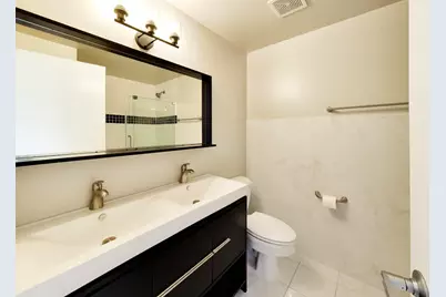758 N Larrabee Street #630, Chicago, IL 60654 - Photo 16