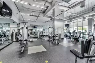 655 W Irving Park Rd, Chicago, IL 60613 - Photo 18