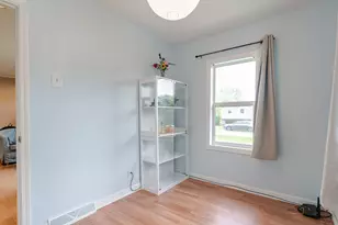 12231 W Bonnie Brook Ln, Beach Park, IL 60087 - Photo 16