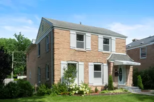 6711 N Monticello Ave, Lincolnwood, IL 60712 - Photo 2