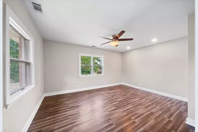 6711 N Monticello Avenue, Lincolnwood, IL 60712 - Photo 14