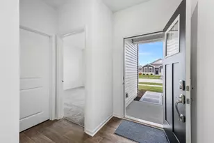 25522 W Sandalwood Ln, Plainfield, IL 60544 - Photo 2