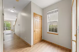 2544 Golf Ridge Cir, Naperville, IL 60563 - Photo 4