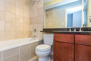 2646 W Potomac St, Chicago, IL 60622 - Photo 10