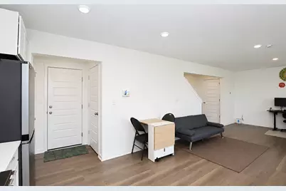 101 Fieldcrest Avenue, Hampshire, IL 60140 - Photo 6