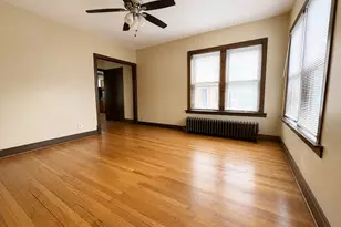 4750 N Lotus Ave, Chicago, IL 60630 - Photo 6