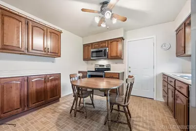 627 Maple Avenue, Lisle, IL 60532 - Photo 8
