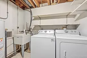 627 Maple Ave, Lisle, IL 60532 - Photo 18