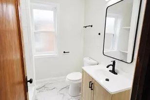 6807 S Artesian Ave, Chicago, IL 60629 - Photo 10