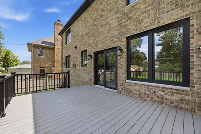 1738 Farwell Avenue, Des Plaines, IL 60018 - Photo 50