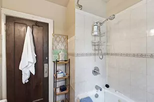 3829 W Addison St, Chicago, IL 60618 - Photo 22