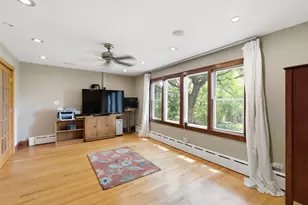 3829 W Addison St, Chicago, IL 60618 - Photo 6