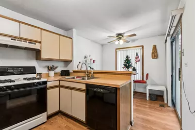 83 Midhurst Court #102A, Naperville, IL 60565 - Photo 6