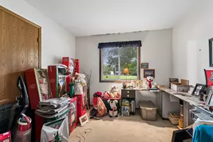 83 Midhurst Ct, Naperville, IL 60565 - Photo 16