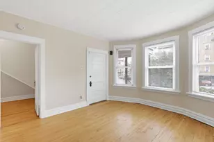 3516 N Cicero Ave, Chicago, IL 60641 - Photo 4