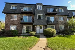 9409 Bay Colony Dr, Des Plaines, IL 60016 - Photo 1