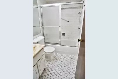9409 Bay Colony Drive #1E, Des Plaines, IL 60016 - Photo 10