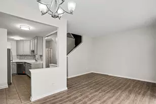 2856 Gypsum Cir, Naperville, IL 60564 - Photo 8
