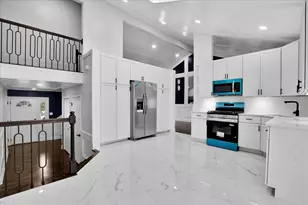 17942 Edwards Ave, Country Club Hills, IL 60478 - Photo 8