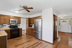 [Address not provided], Bartlett, IL 60103 - Photo 4