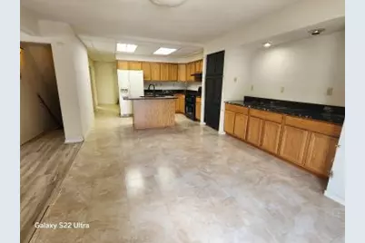 1602 S Highland Avenue, Freeport, IL 61032 - Photo 12