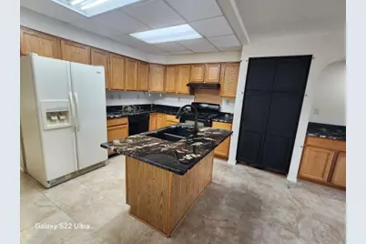 1602 S Highland Avenue, Freeport, IL 61032 - Photo 14