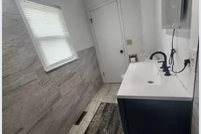 1602 S Highland Avenue, Freeport, IL 61032 - Photo 22