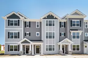 514 Yosemite Wy, Mundelein, IL 60060 - Photo 1